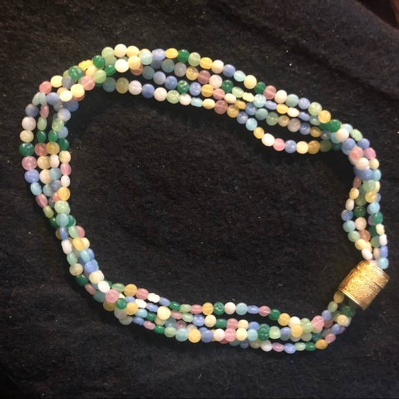 Vintage Beaded Layered Necklace - Picture 16 of 17